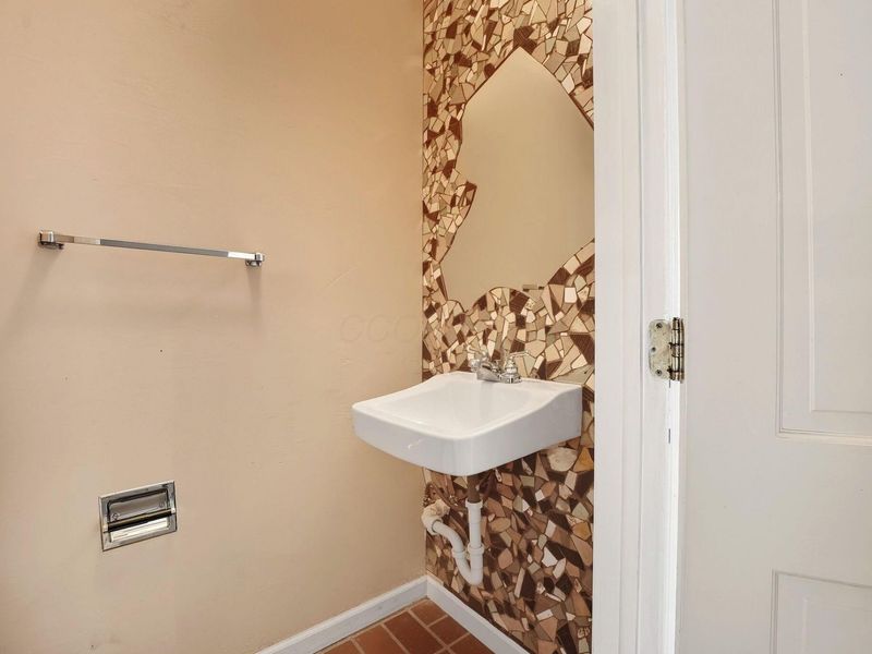 5366 Yorkshire Vill Lane, Unit # B-22, Columbus, OH 43232 Photo 9