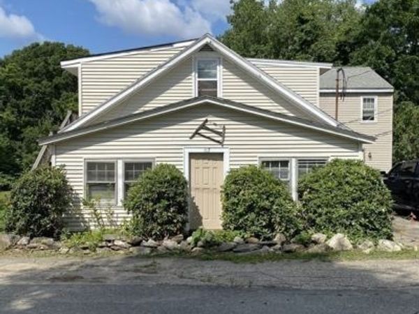 117 Towtaid, Unit 1:A, Leicester, MA 01611