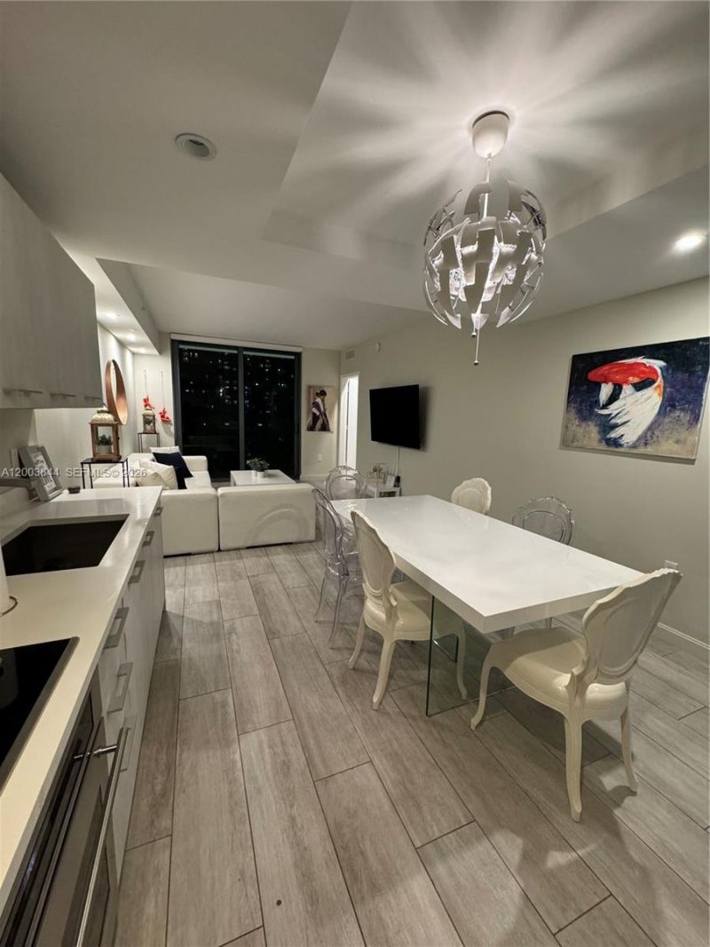 55 SW 9th St , Unit 1204, Miami, FL 33130 Photo