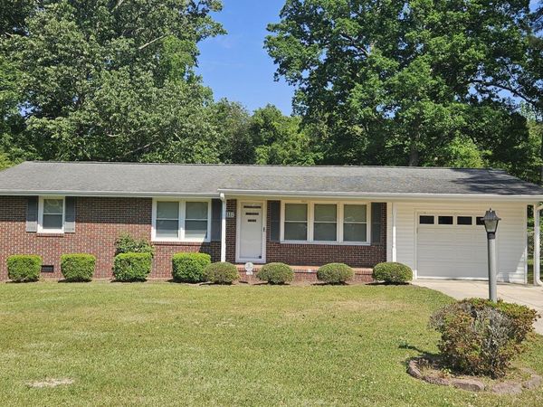 118 Forest Drive W, Whiteville, NC 28472