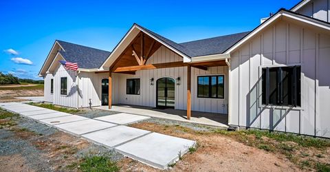 5564 Meagan Ln, Burson, CA 95225 Photo