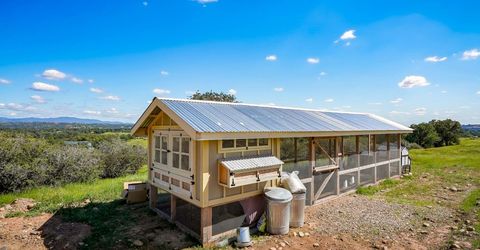 5564 Meagan Ln, Burson, CA 95225 Photo