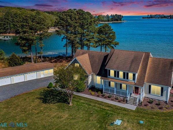 185 Marlin Place , Wicomico Church, VA 22473