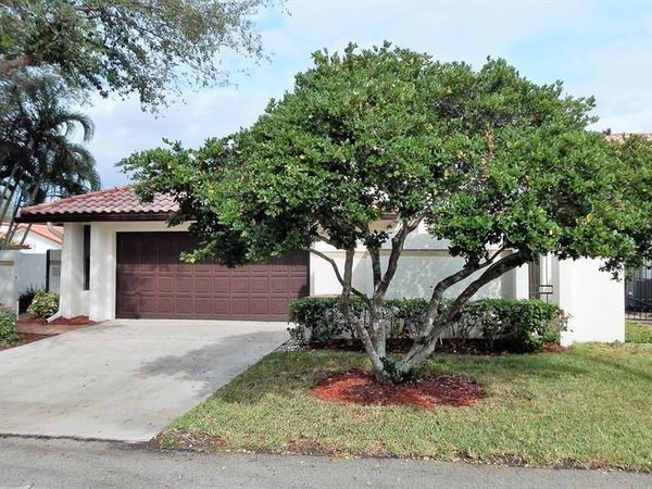 21500 Campo Allegro Drive, Boca Raton, FL 33433