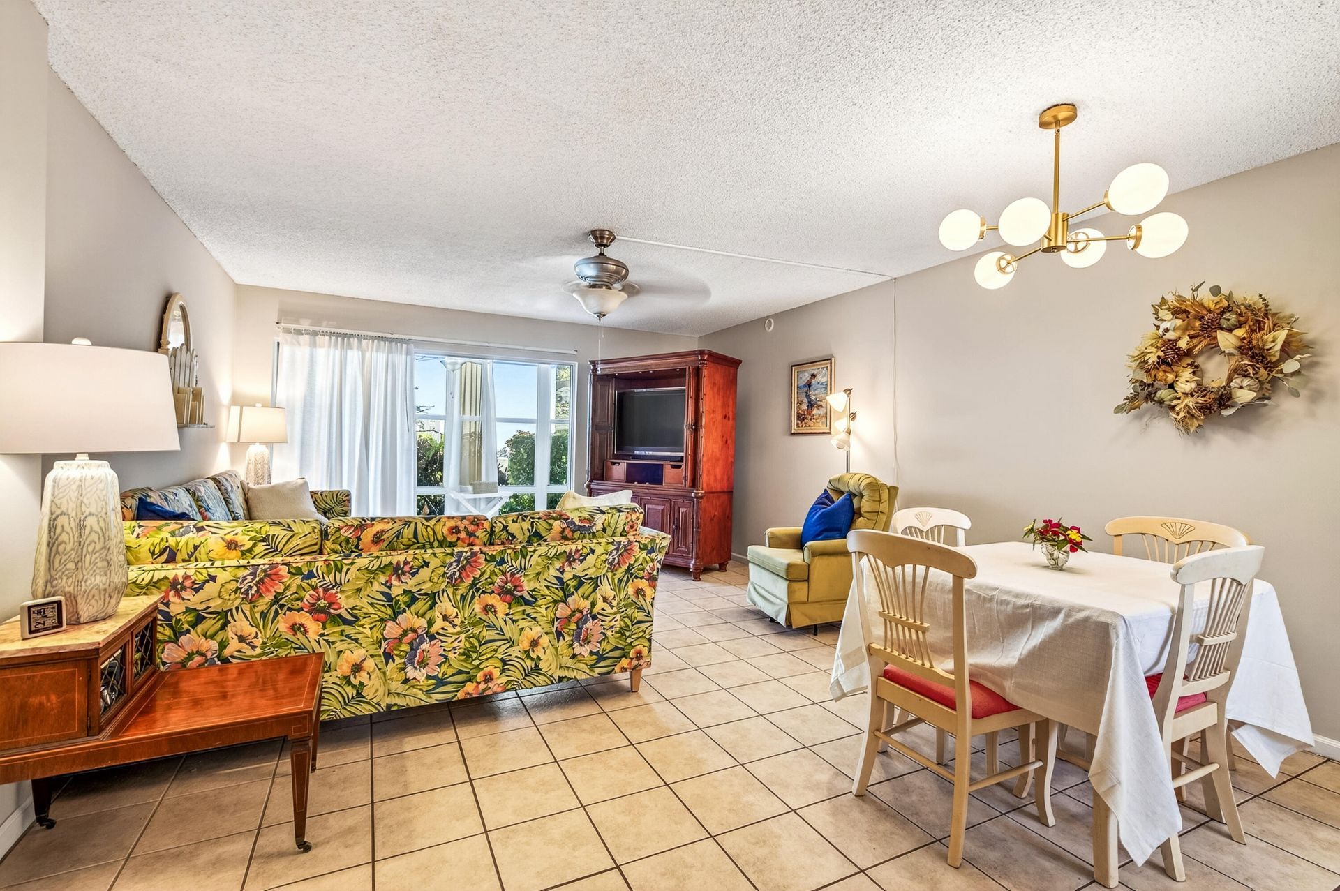 1901 Indian River Boulevard, Unit 105-e, Vero Beach, FL 32960 Photo