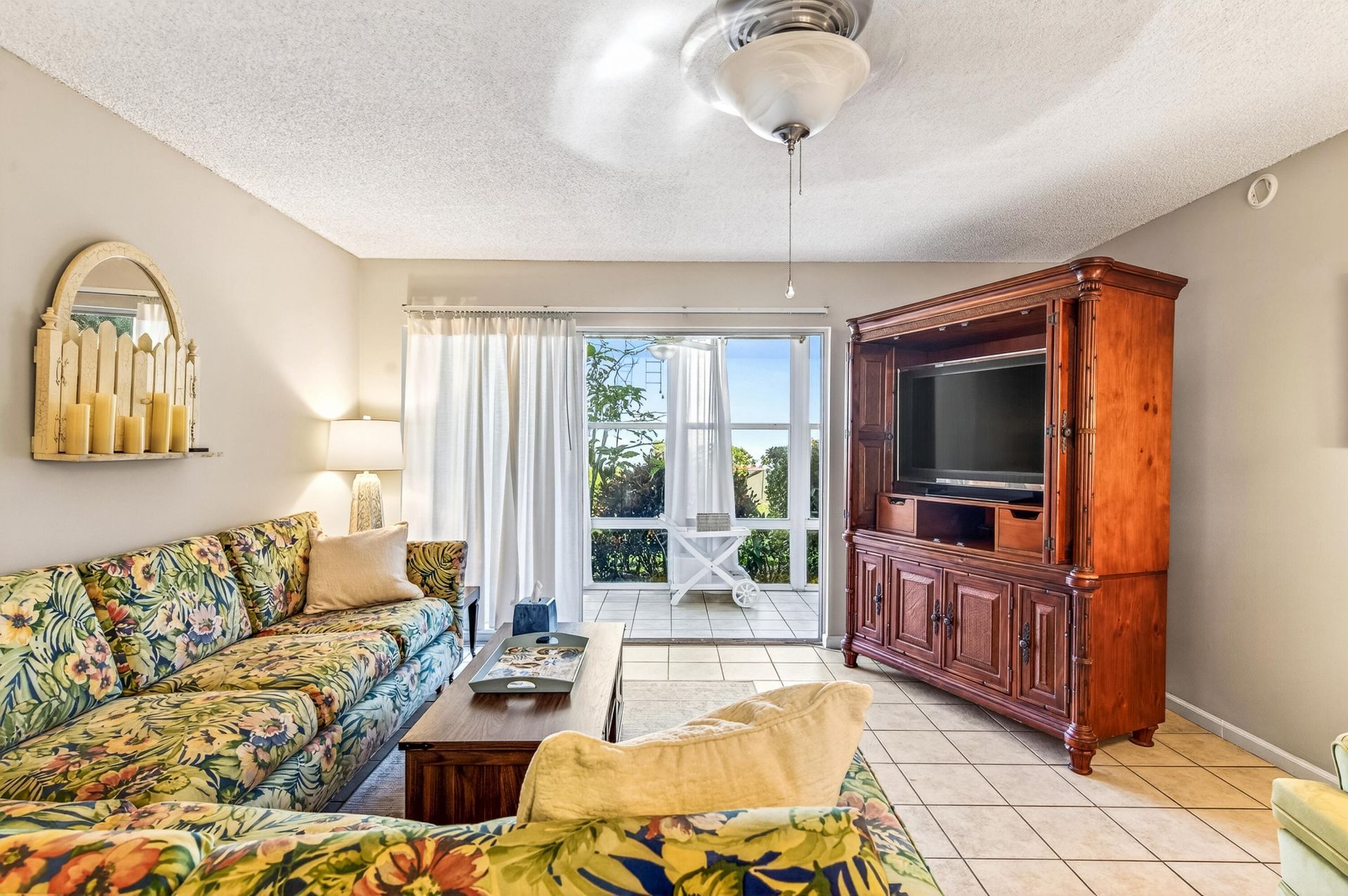 1901 Indian River Boulevard, Unit 105-e, Vero Beach, FL 32960 Photo