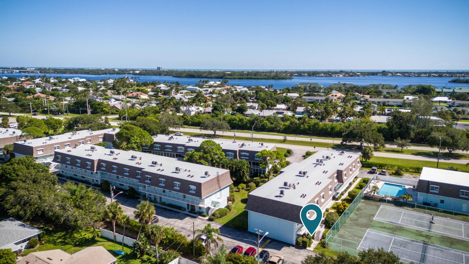 1901 Indian River Boulevard, Unit 105-e, Vero Beach, FL 32960 Photo