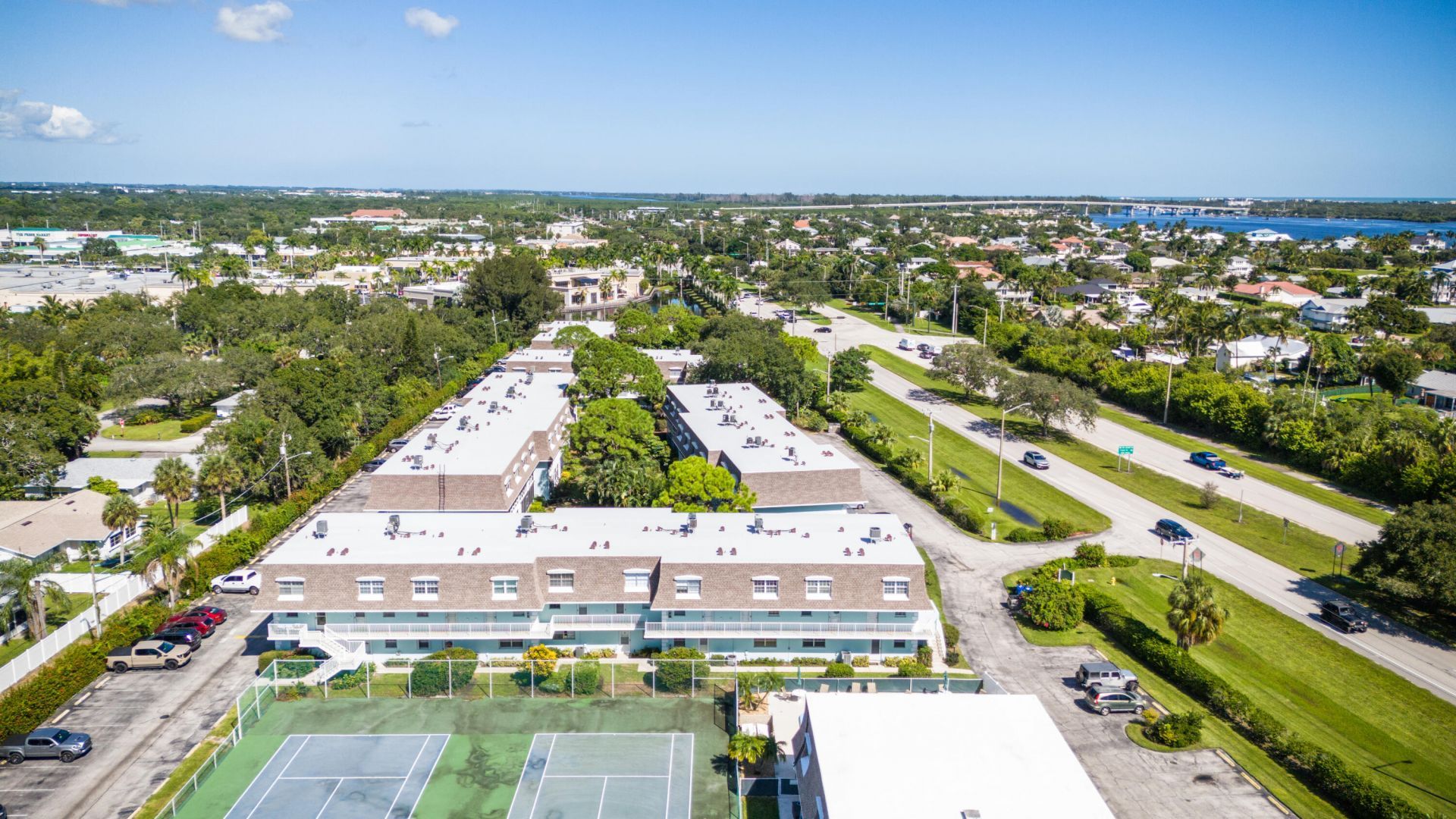 1901 Indian River Boulevard, Unit 105-e, Vero Beach, FL 32960 Photo