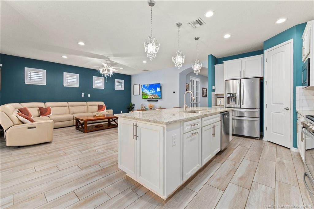 303 SE Courances Drive, Port Saint Lucie, FL 34984 Photo