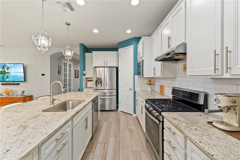303 SE Courances Drive, Port Saint Lucie, FL 34984 Photo