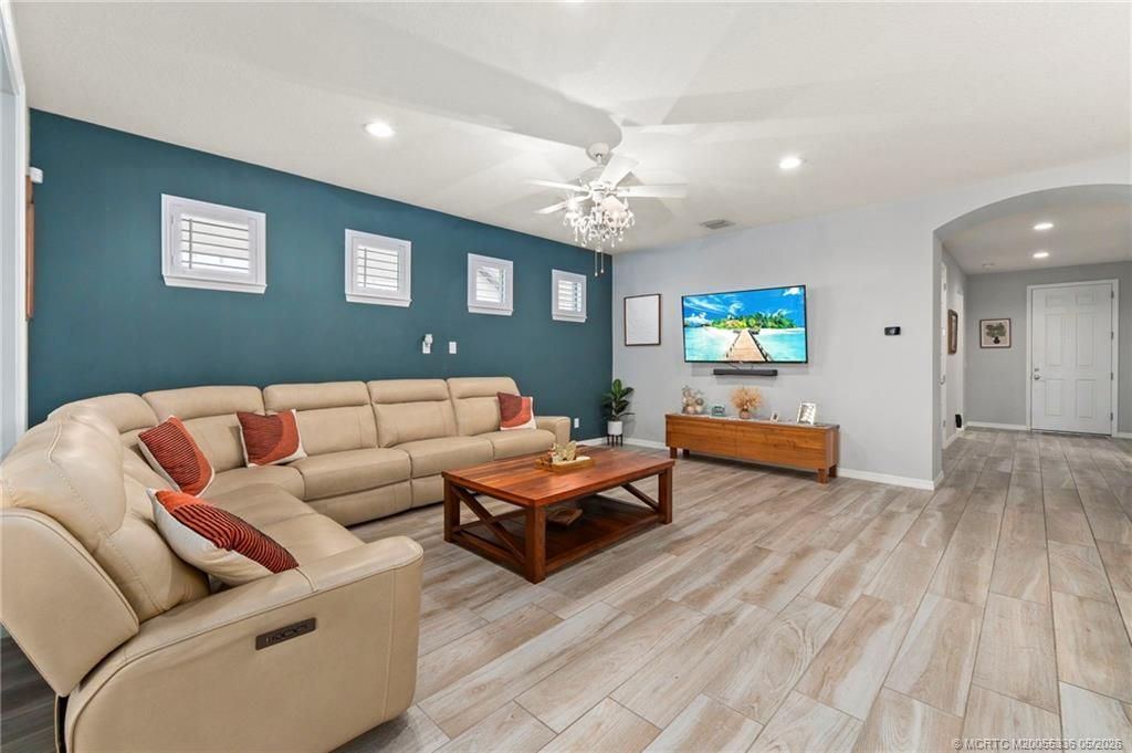 303 SE Courances Drive, Port Saint Lucie, FL 34984 Photo