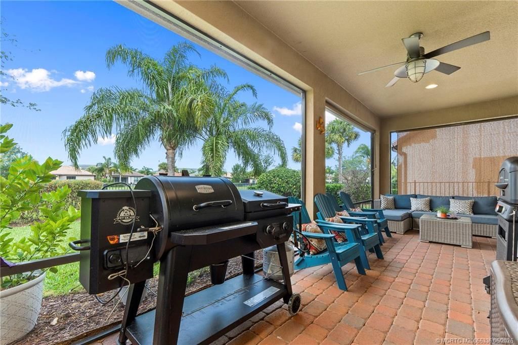 303 SE Courances Drive, Port Saint Lucie, FL 34984 Photo