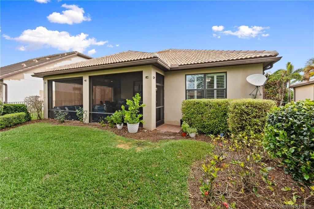 303 SE Courances Drive, Port Saint Lucie, FL 34984 Photo
