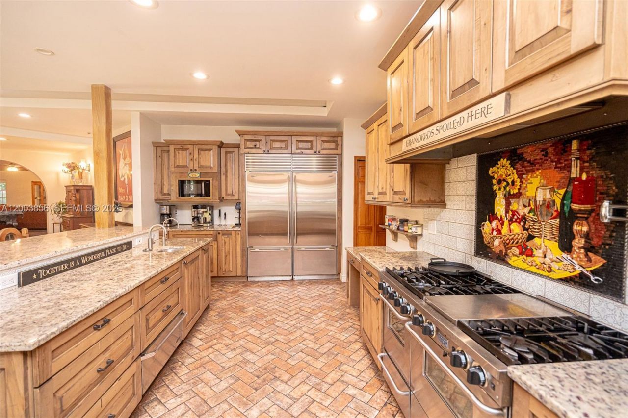 2221 SW 28th Way, Fort Lauderdale, FL 33312 Photo