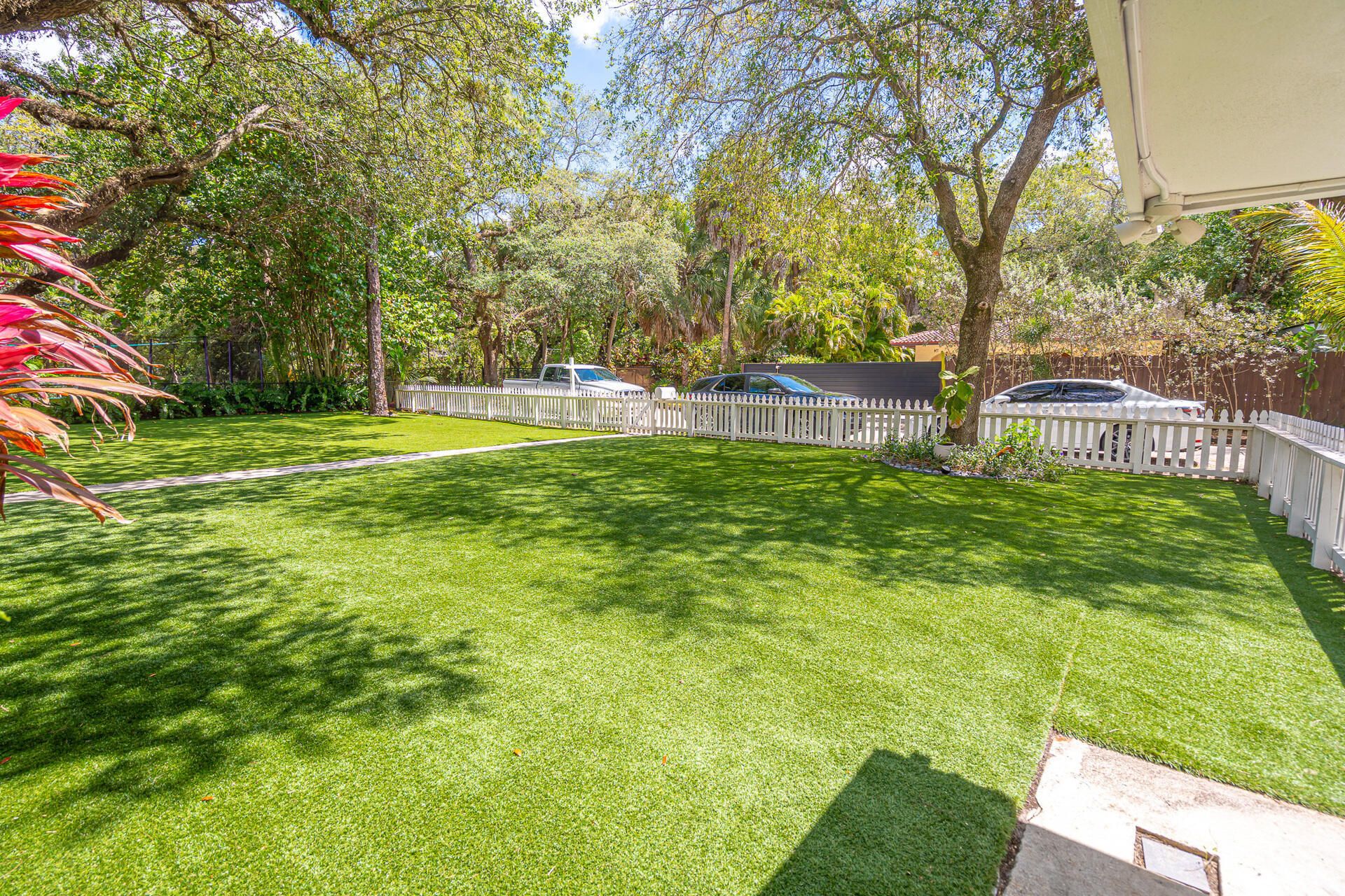 2221 SW 28th Way, Fort Lauderdale, FL 33312 Photo