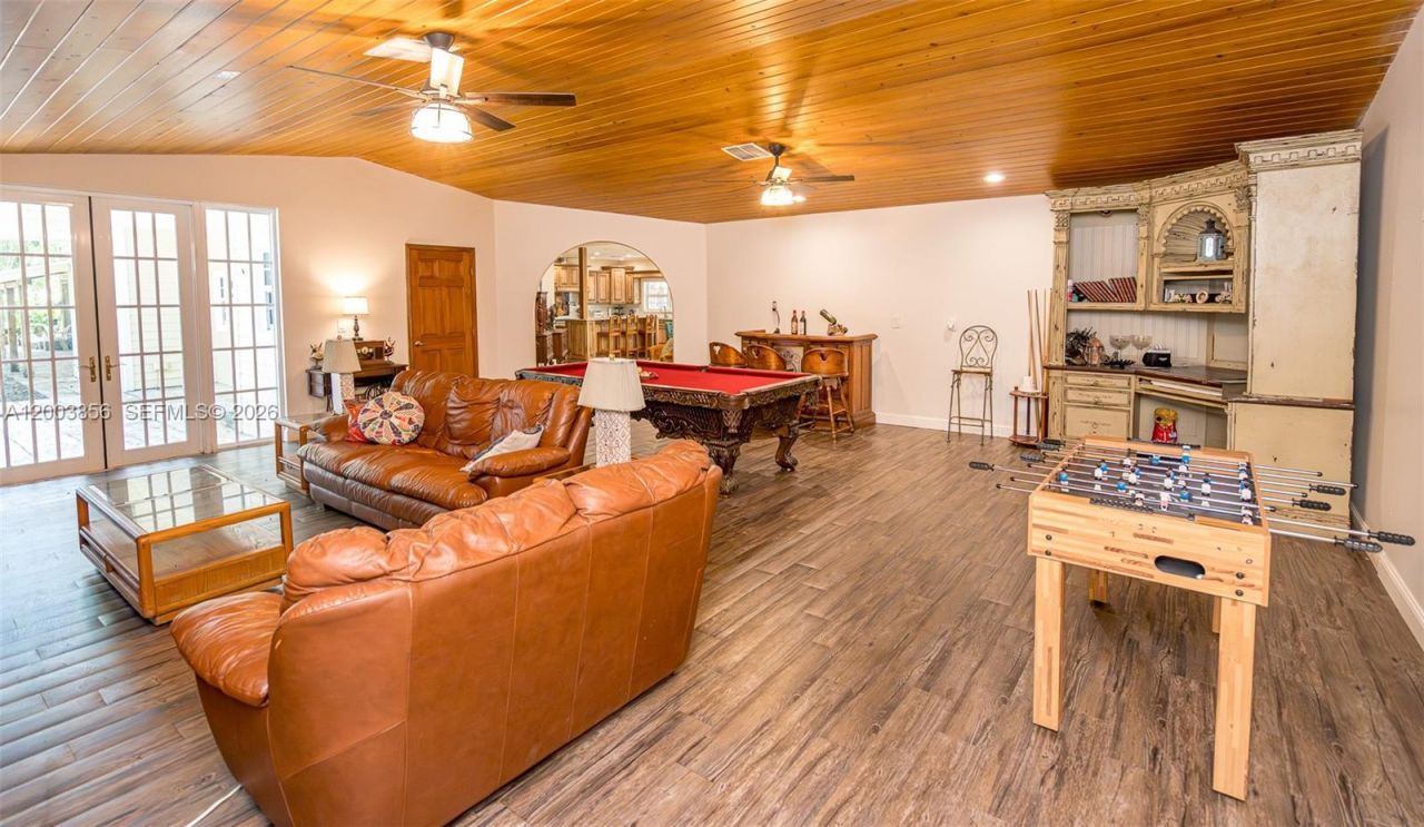 2221 SW 28th Way, Fort Lauderdale, FL 33312 Photo