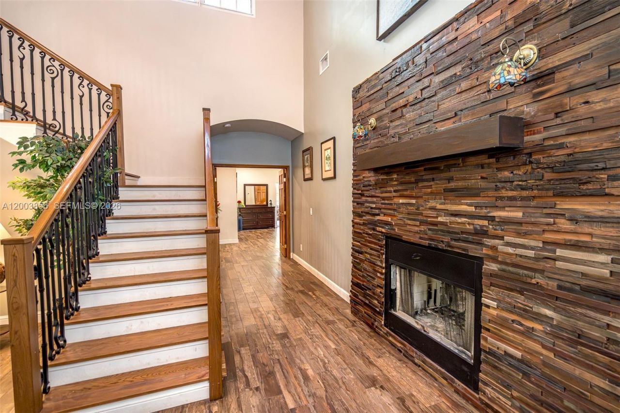 2221 SW 28th Way, Fort Lauderdale, FL 33312 Photo