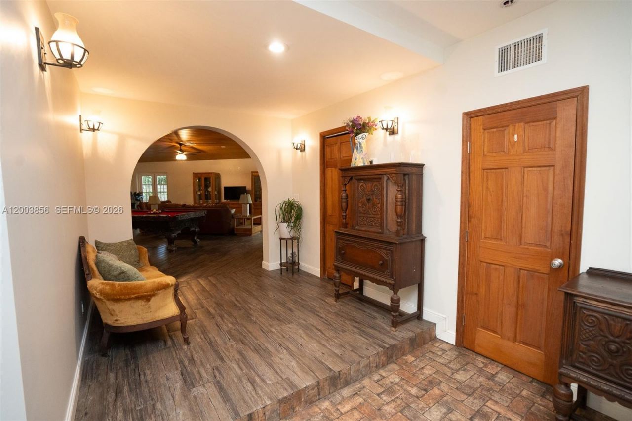 2221 SW 28th Way, Fort Lauderdale, FL 33312 Photo