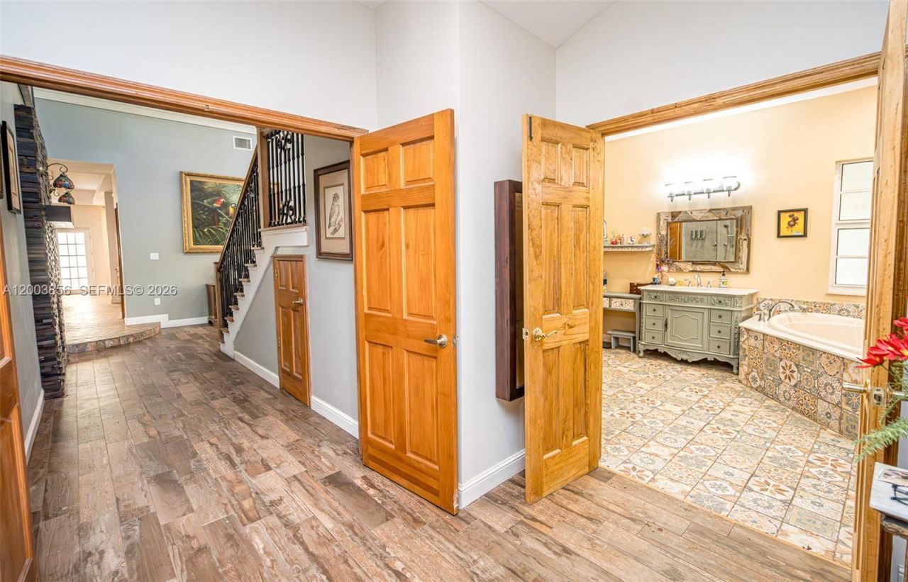 2221 SW 28th Way, Fort Lauderdale, FL 33312 Photo