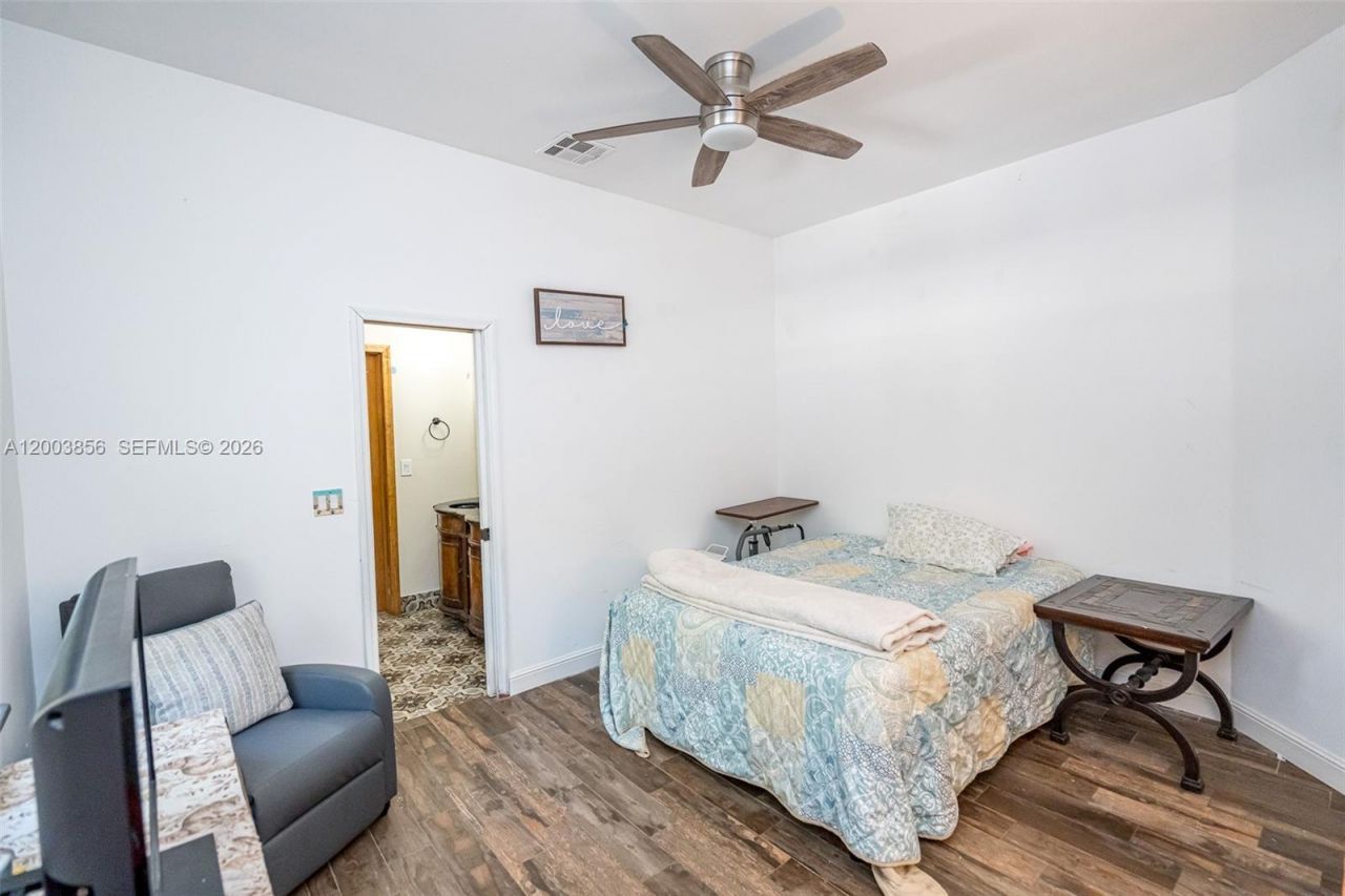 2221 SW 28th Way, Fort Lauderdale, FL 33312 Photo