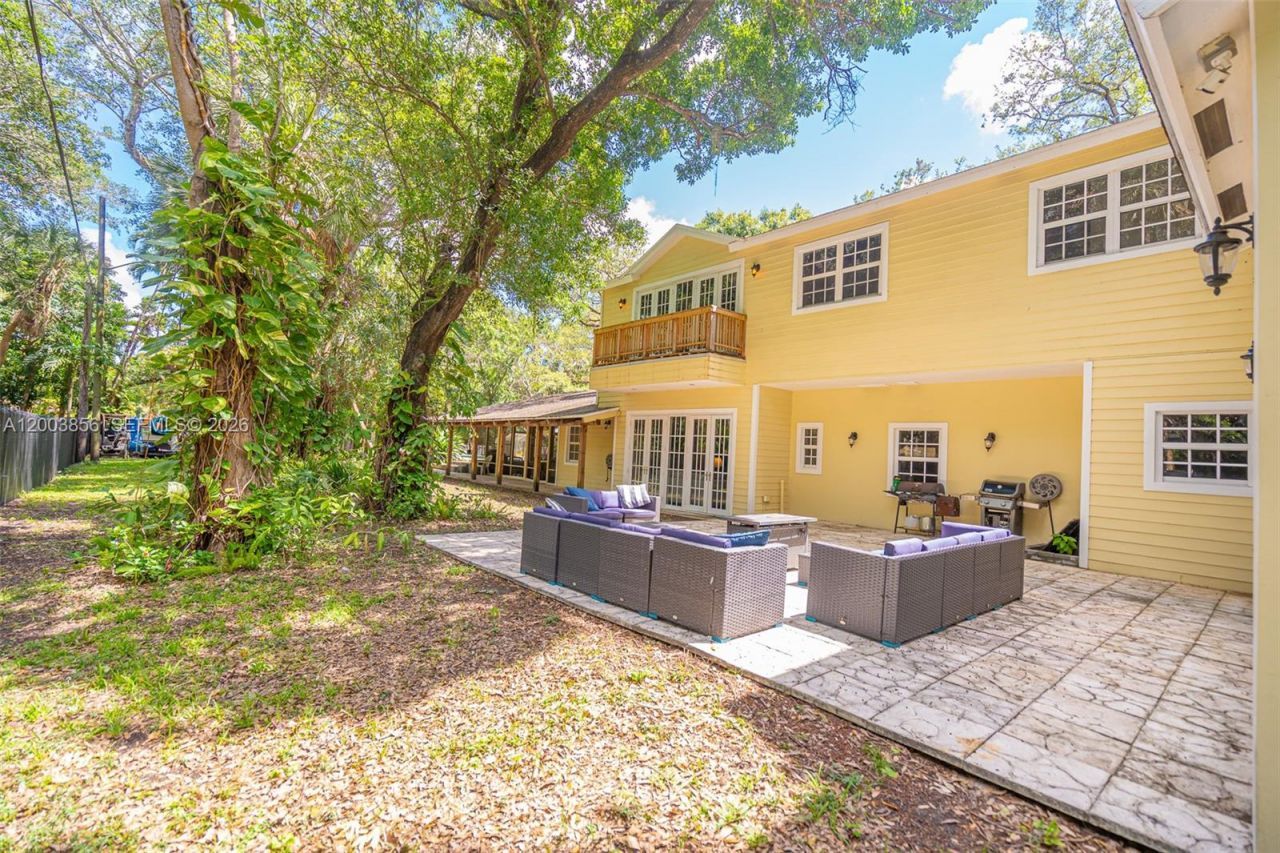 2221 SW 28th Way, Fort Lauderdale, FL 33312 Photo