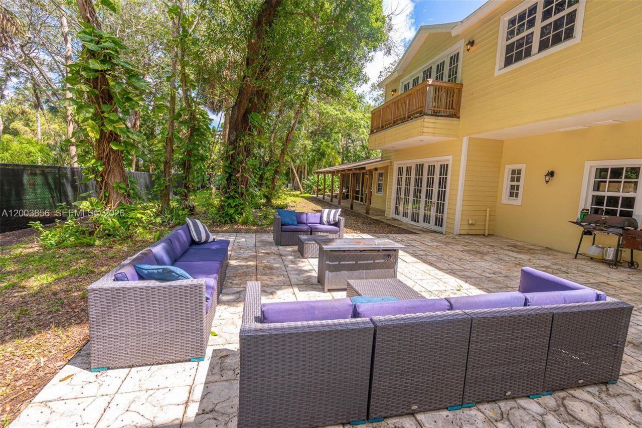 2221 SW 28th Way, Fort Lauderdale, FL 33312 Photo