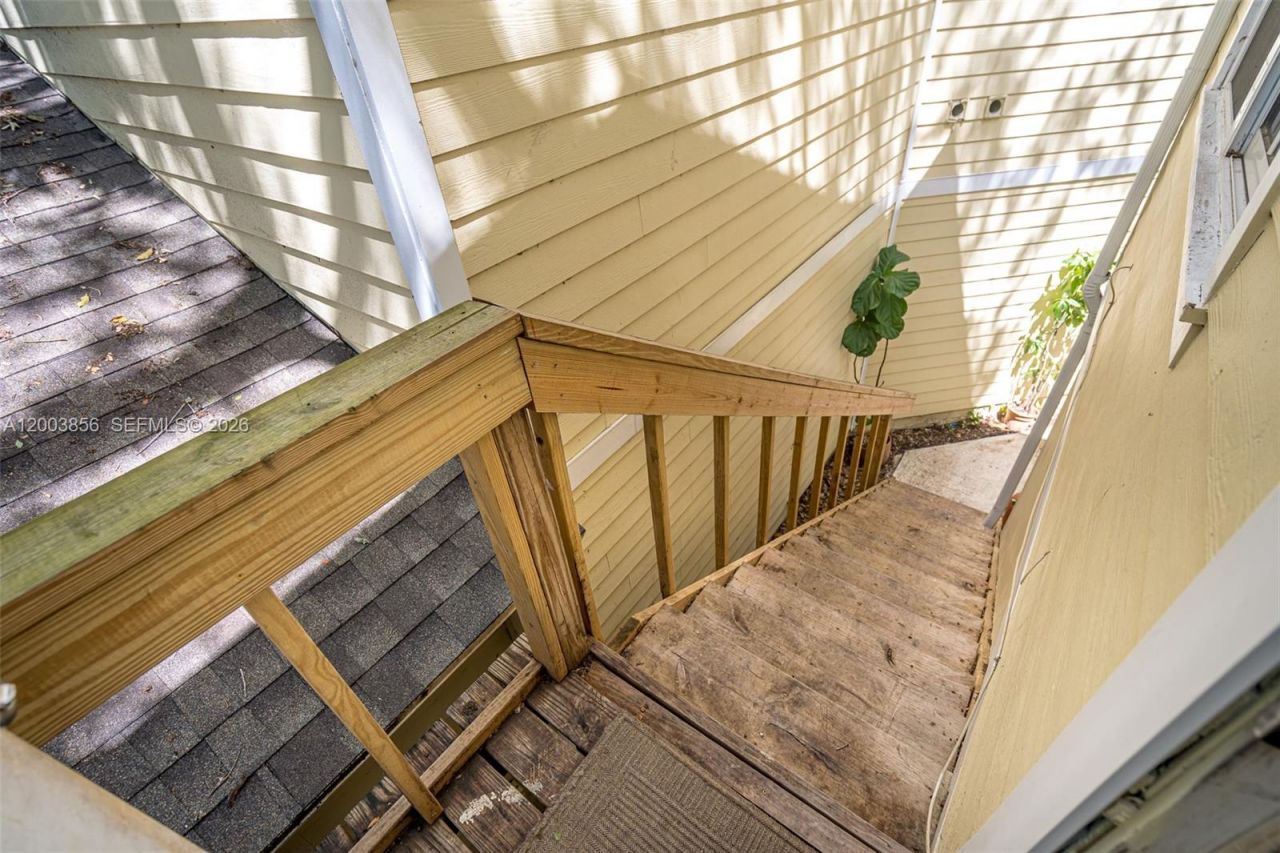 2221 SW 28th Way, Fort Lauderdale, FL 33312 Photo