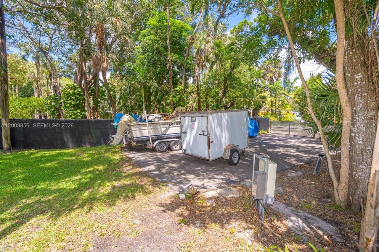 2221 SW 28th Way, Fort Lauderdale, FL 33312 Photo