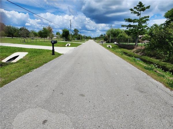 60th. AVE NE, NAPLES, FL 34120