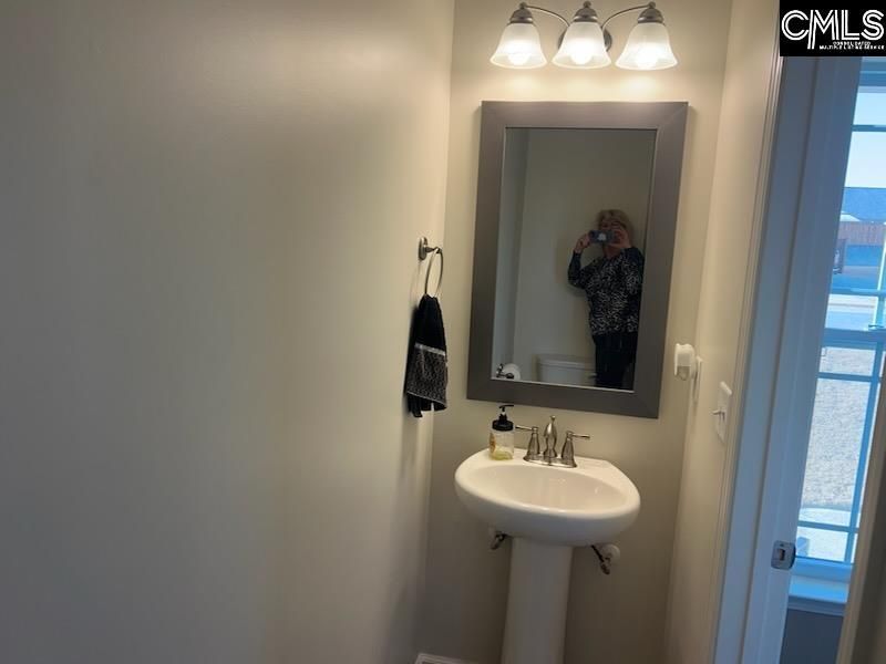 1908 Rosalyn Dew Drive  Photo 14