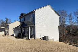 1908 Rosalyn Dew Drive  photo 4