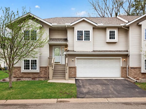 1318 Mcandrews Road E, Unit 23, Burnsville, MN 55337