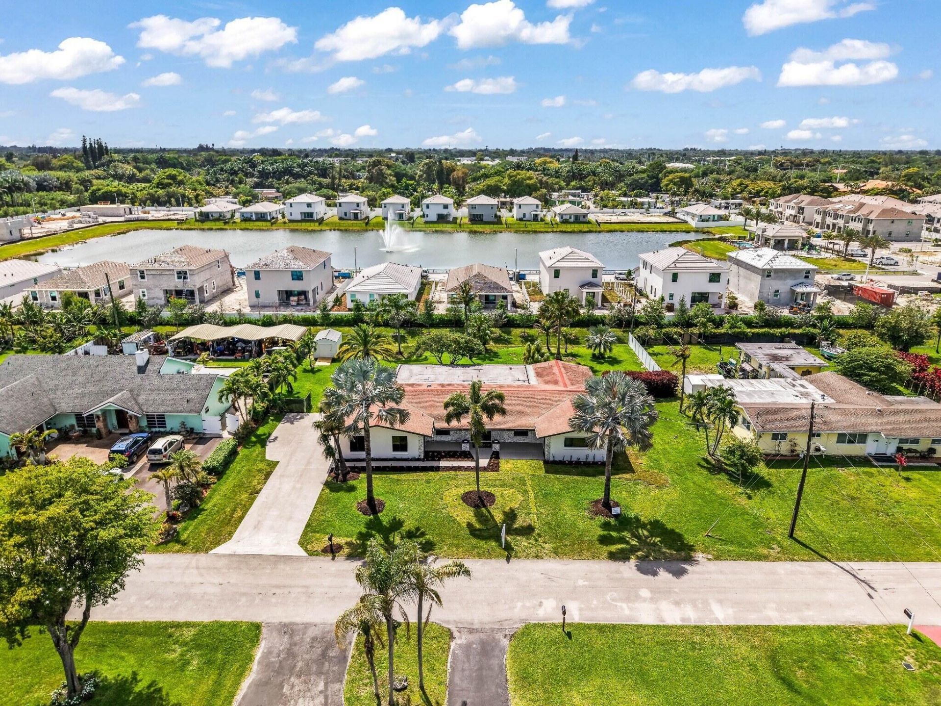 4761 SW 72nd Avenue, Davie, FL 33314 Photo
