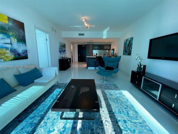 200 Biscayne Boulevard Way, Unit 4011, Miami, FL 33131