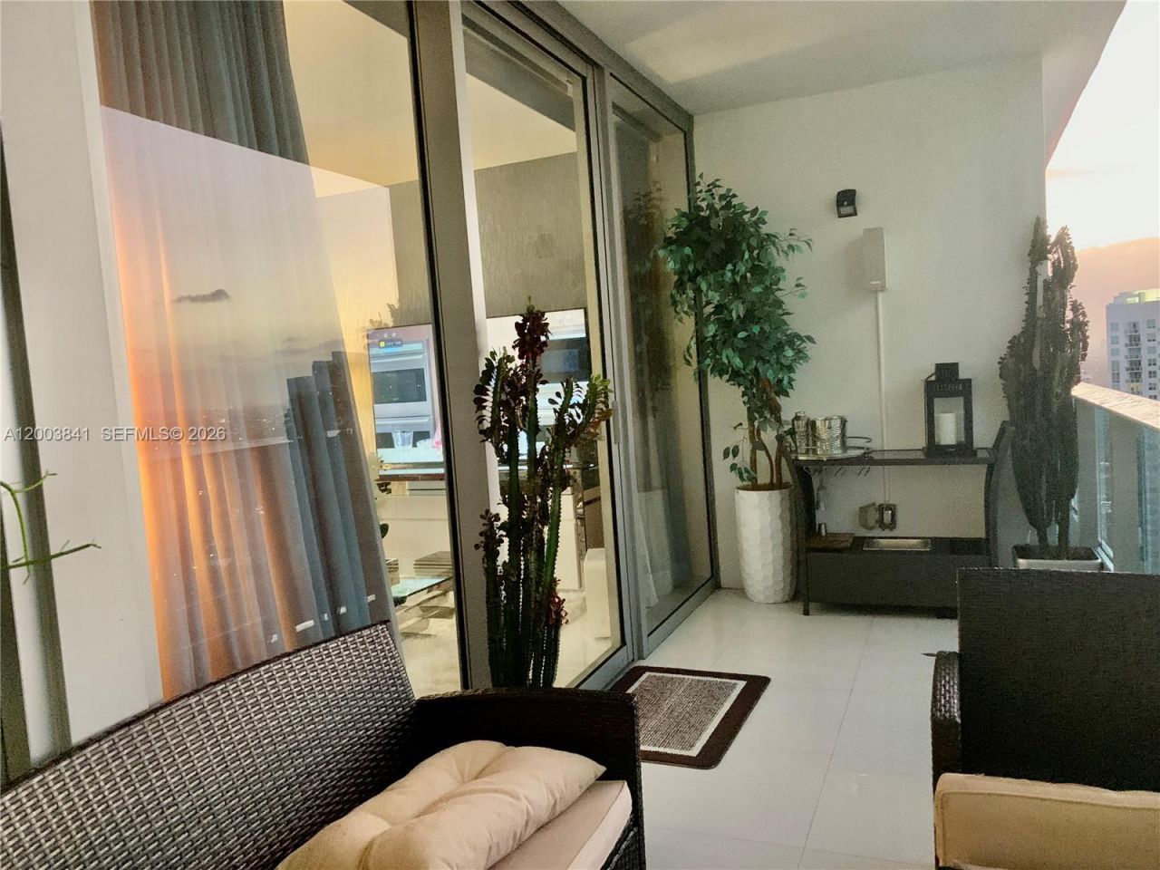 200 Biscayne Boulevard Way , Unit 4011, Miami, FL 33131 Photo