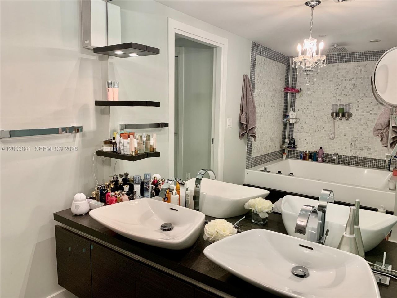 200 Biscayne Boulevard Way , Unit 4011, Miami, FL 33131 Photo