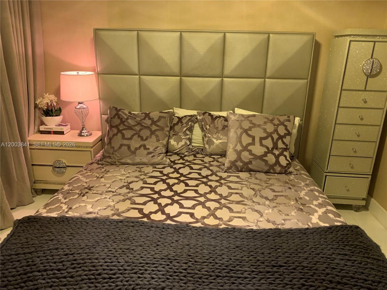 200 Biscayne Boulevard Way , Unit 4011, Miami, FL 33131 Photo