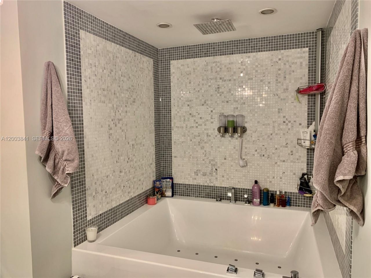 200 Biscayne Boulevard Way , Unit 4011, Miami, FL 33131 Photo