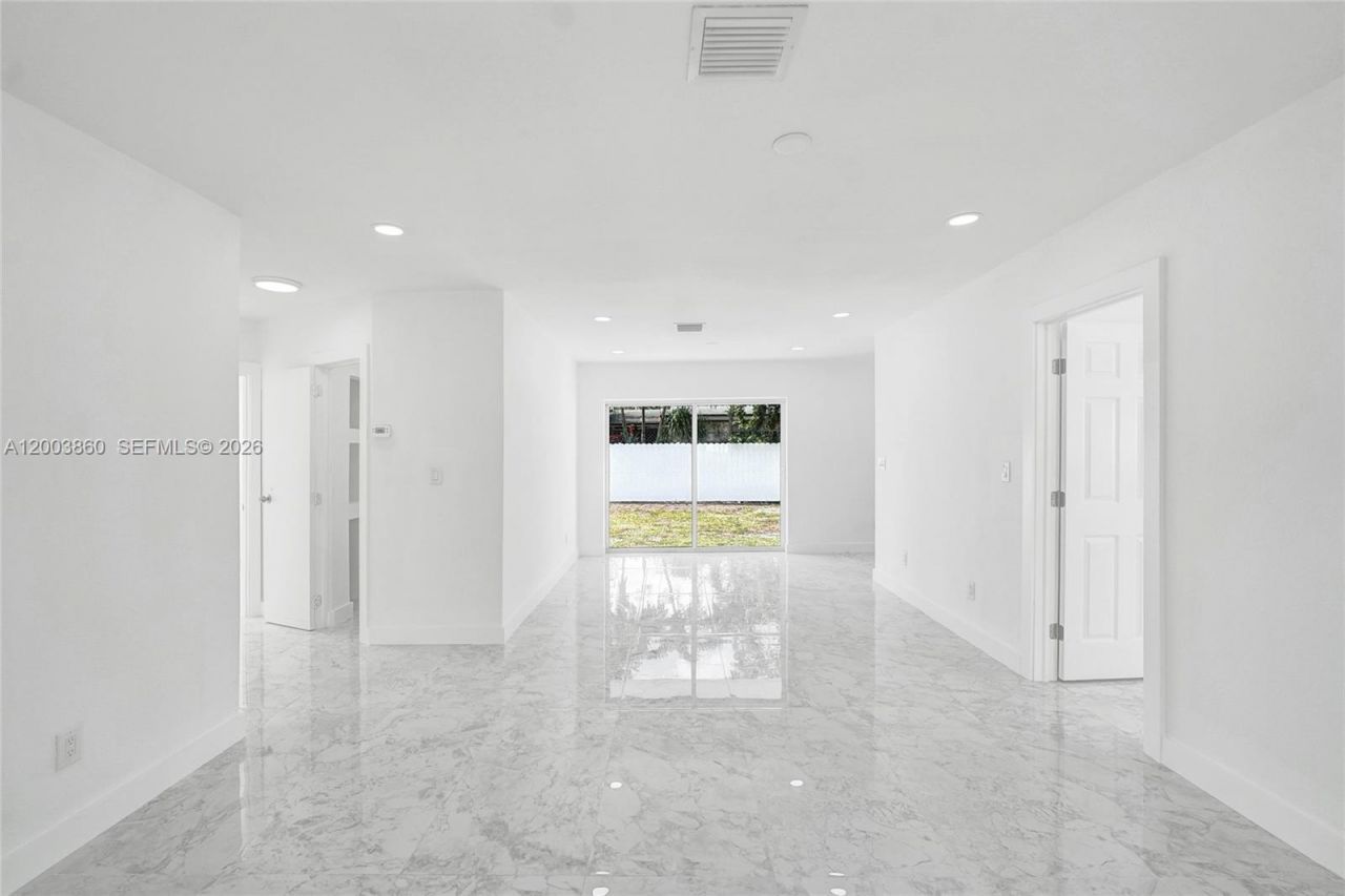 6442 Oak St, Hollywood, FL 33024 Photo