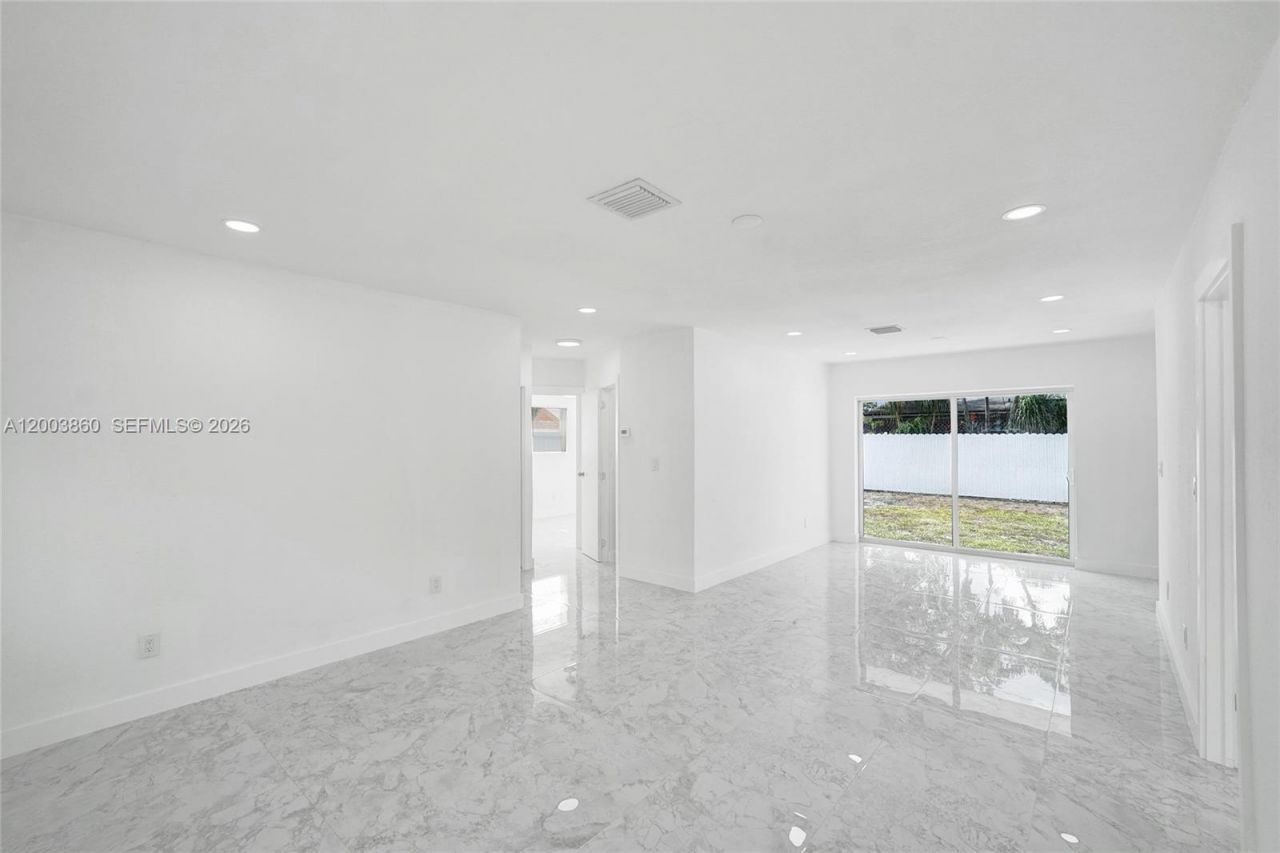 6442 Oak St, Hollywood, FL 33024 Photo