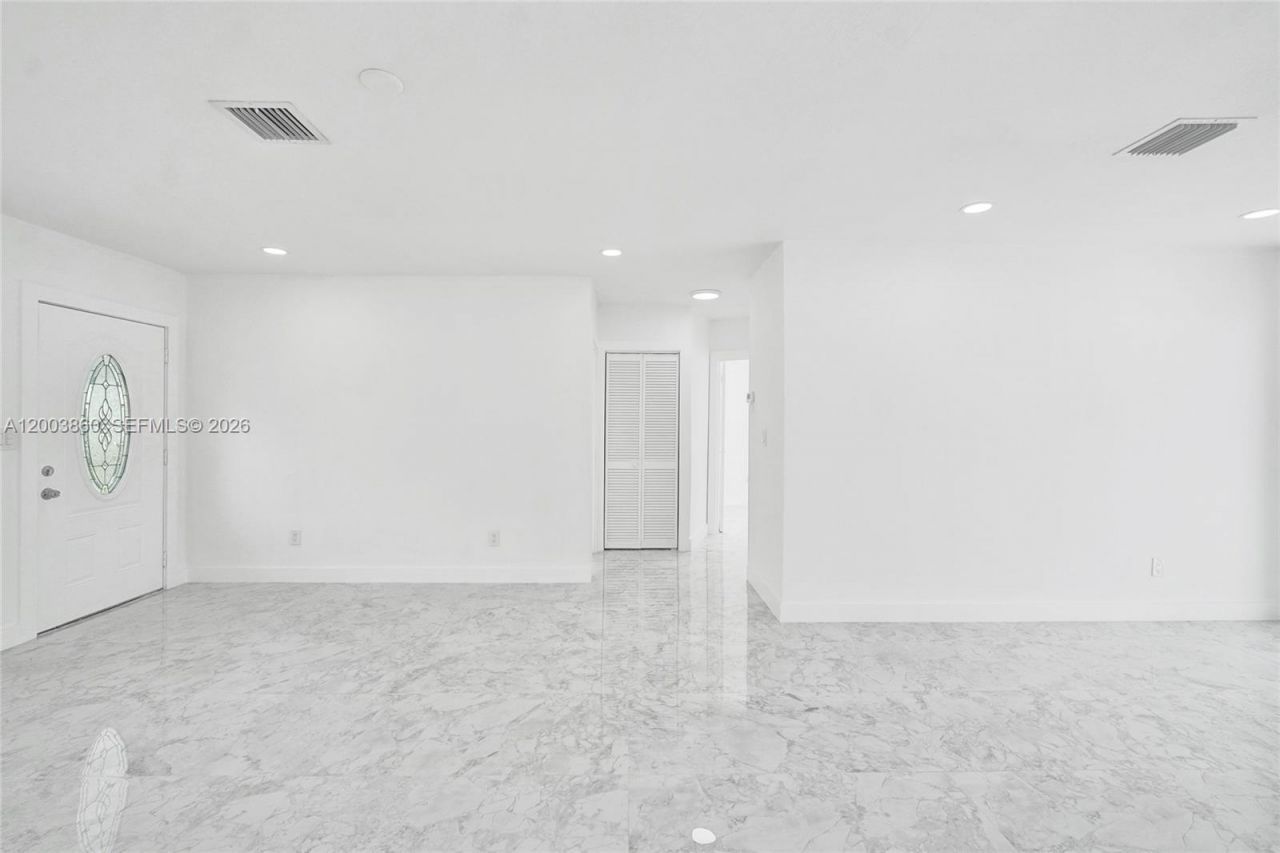6442 Oak St, Hollywood, FL 33024 Photo