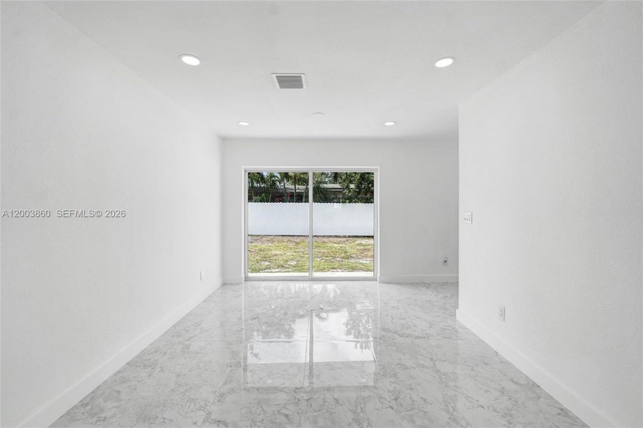 6442 Oak St, Hollywood, FL 33024 Photo