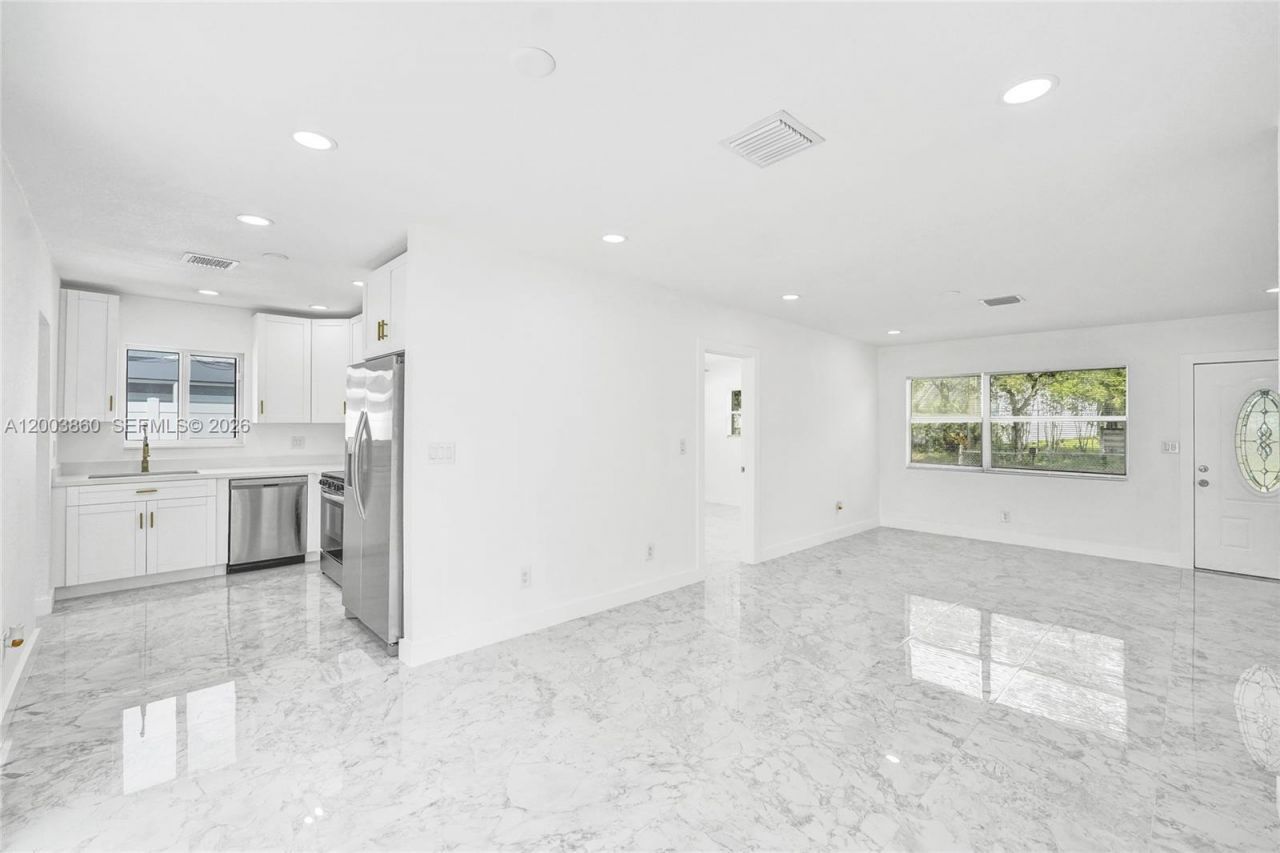 6442 Oak St, Hollywood, FL 33024 Photo