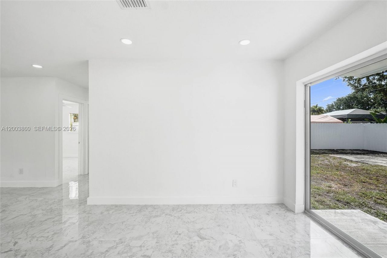 6442 Oak St, Hollywood, FL 33024 Photo