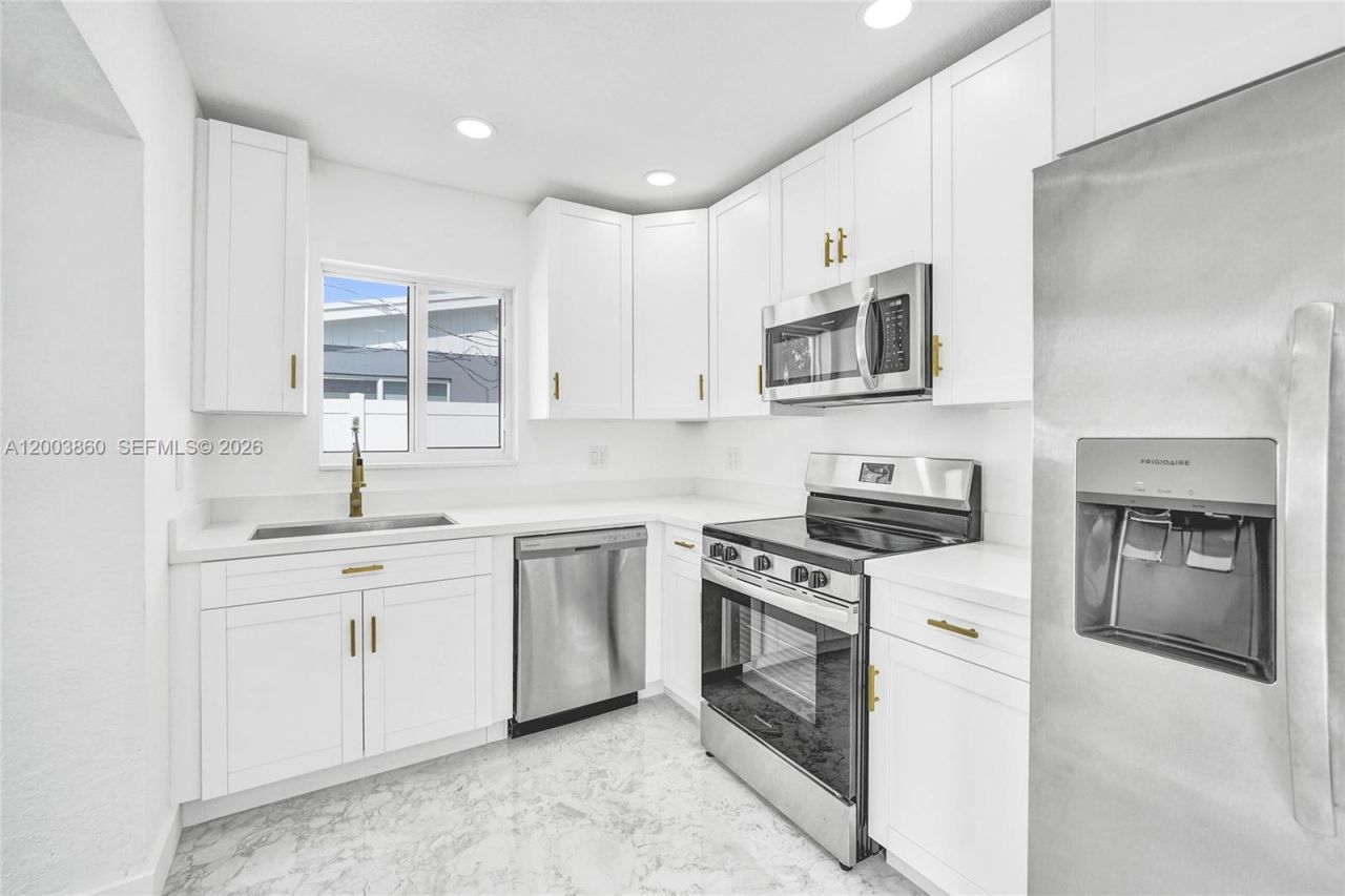 6442 Oak St, Hollywood, FL 33024 Photo