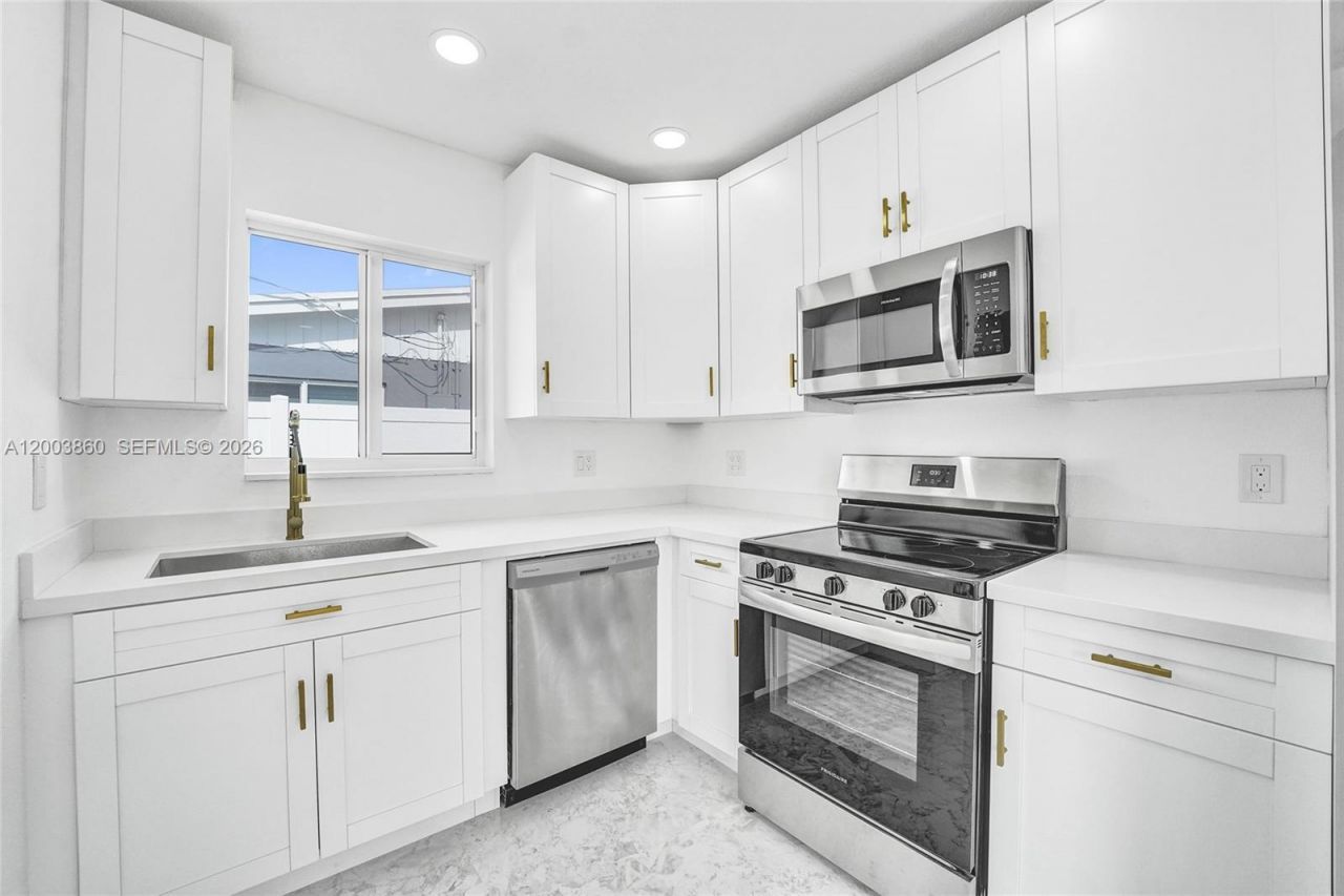 6442 Oak St, Hollywood, FL 33024 Photo