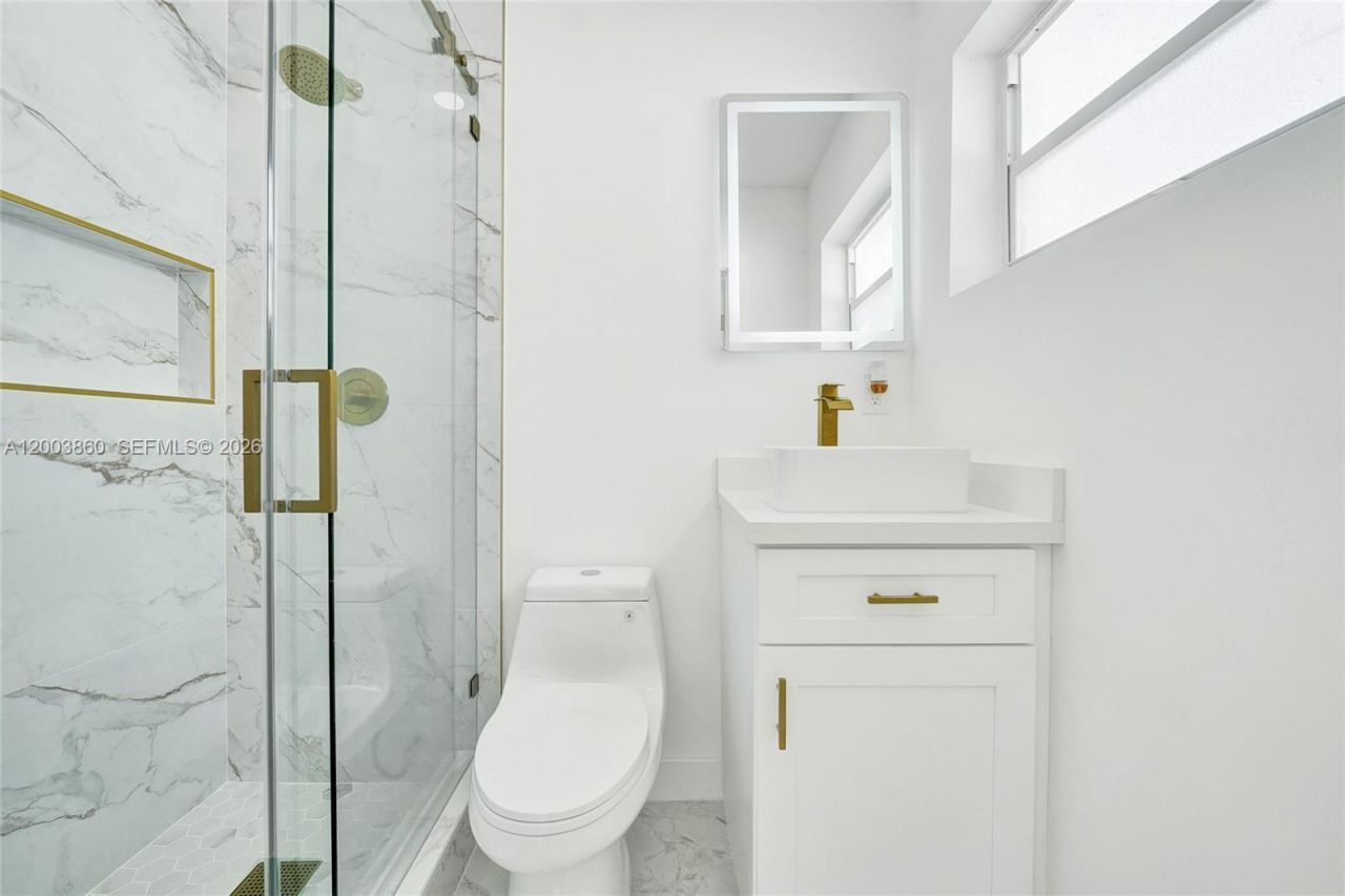 6442 Oak St, Hollywood, FL 33024 Photo