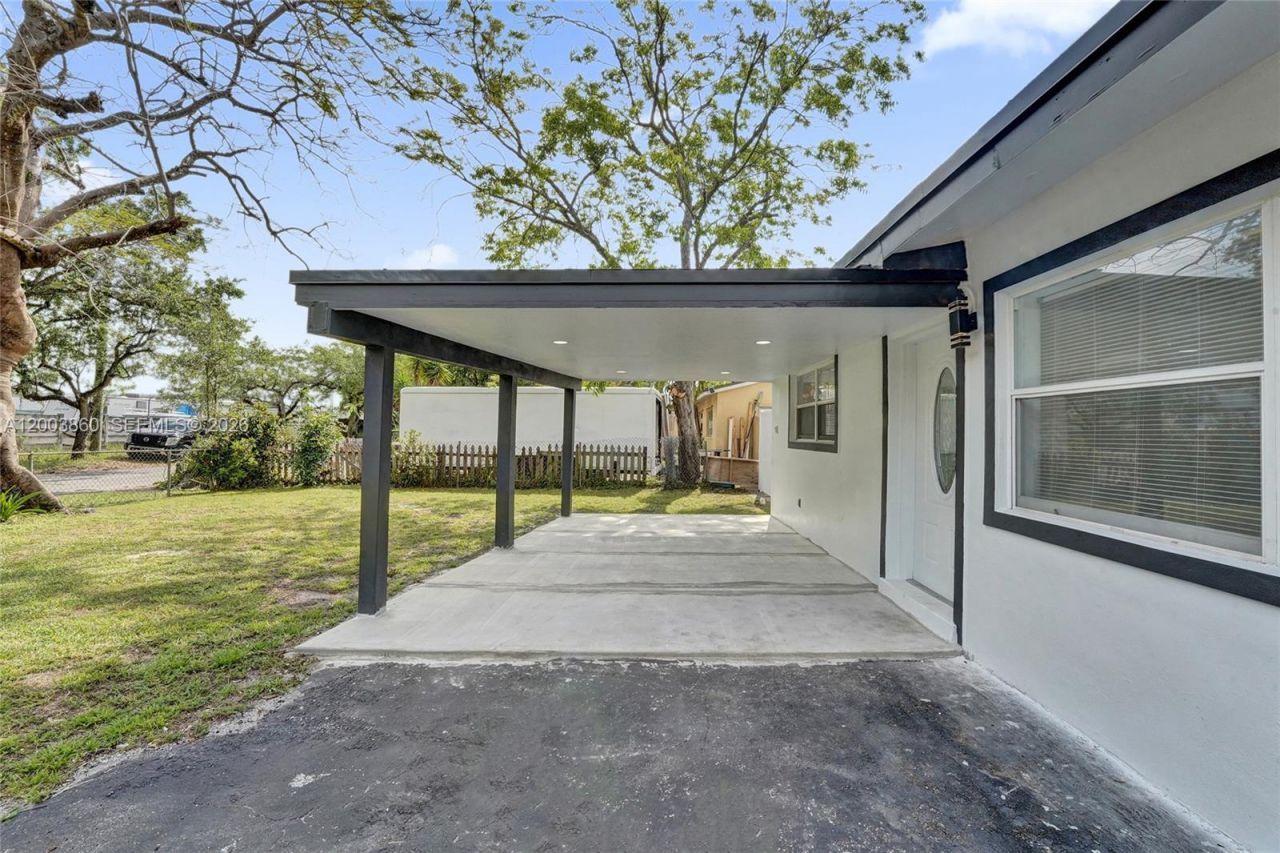 6442 Oak St, Hollywood, FL 33024 Photo