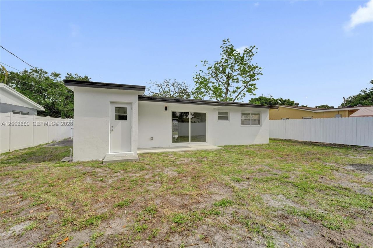 6442 Oak St, Hollywood, FL 33024 Photo