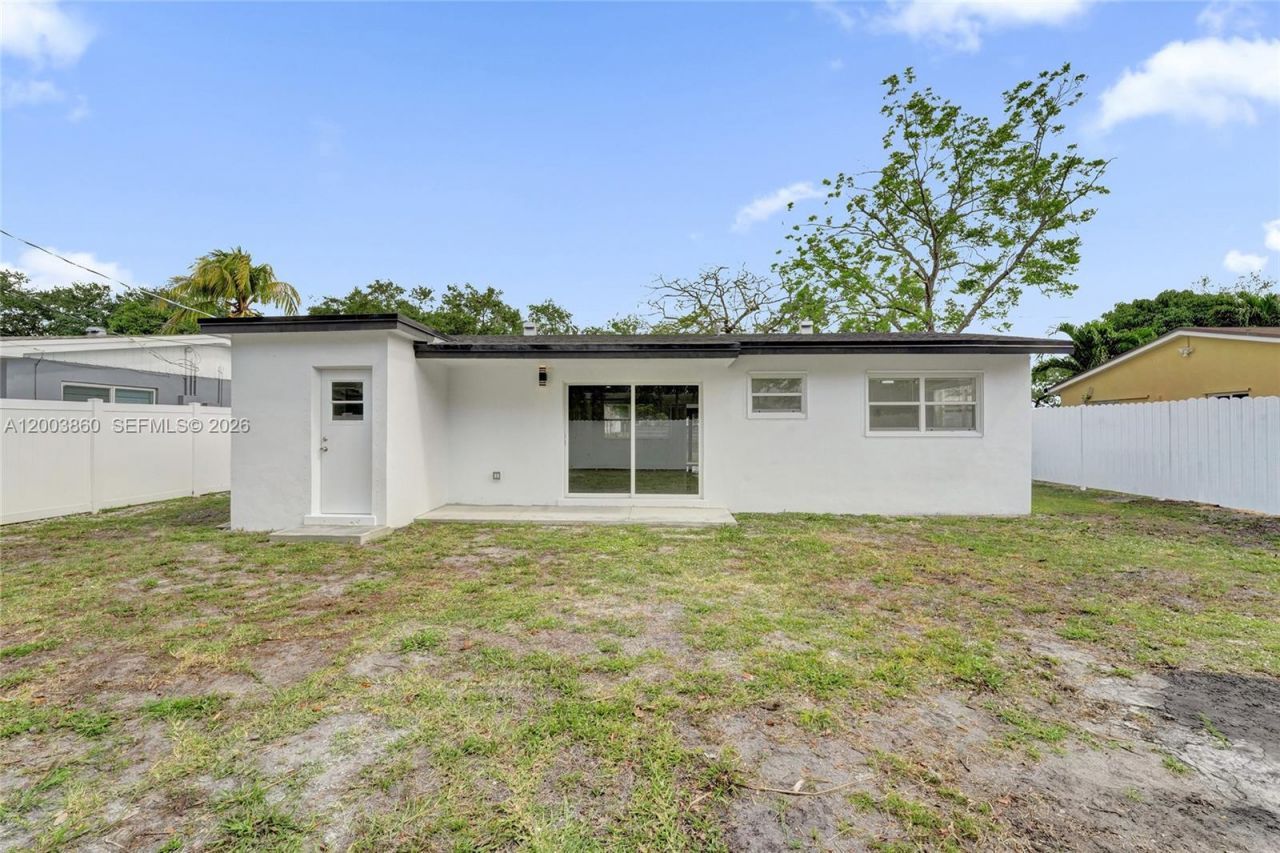 6442 Oak St, Hollywood, FL 33024 Photo